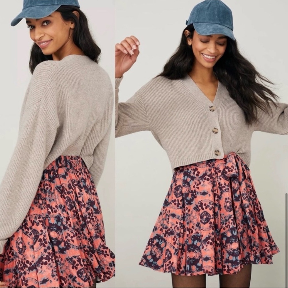 Anthropologie Porridge Janice Skirt Pleated Peplum Mini skirt Size Medium